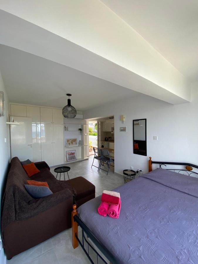 Cozy Coral Bay Studio By The Sea Exterior photo